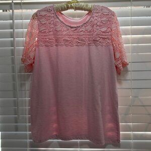 Allison Daley pink boho short sleeve top with textured crochet details; Size L